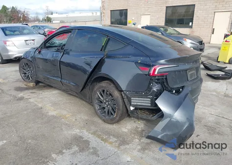 2025 Tesla Model 3 Long Range Rear-Wheel Drive/Standard Rear-Wheel Drive from USA, damaged, VIN 5YJ3E1EA9SF009743